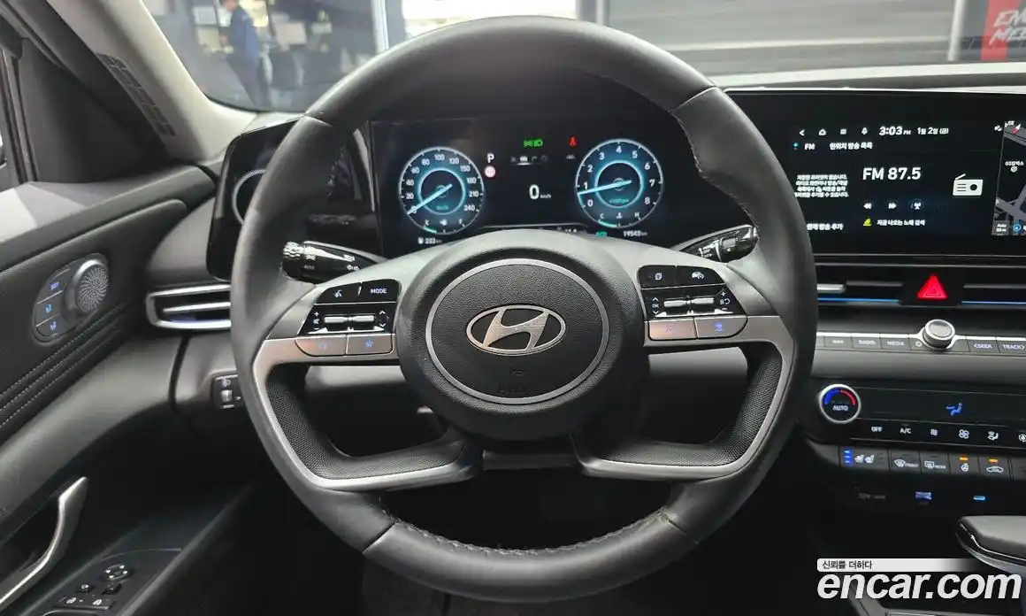 Hyundai Avante 2024 1.6 Автомат в Москве № 5648, фото 3