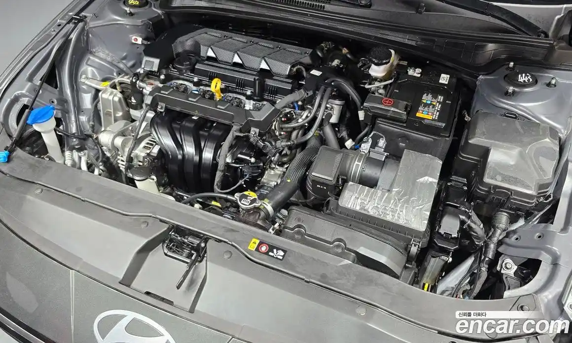 Hyundai Avante 2024 1.6 Автомат в Москве № 5648, фото 7