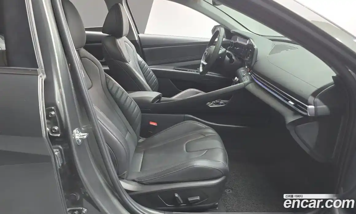 Hyundai Avante 2024 1.6 Автомат в Москве № 5648, фото 10