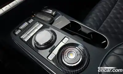 Genesis GV70 2024 2.5 Автомат в Москве № 56917, миниатюра 3