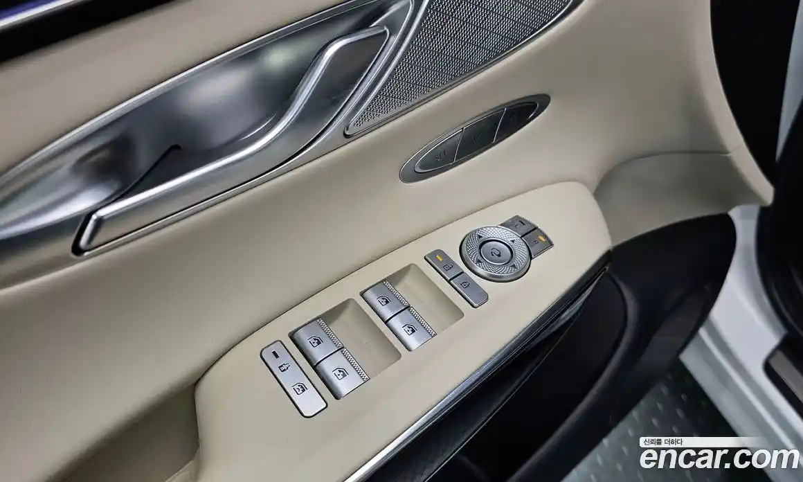 Genesis GV70 2025 2.5 Автомат в Москве № 58706, фото 18