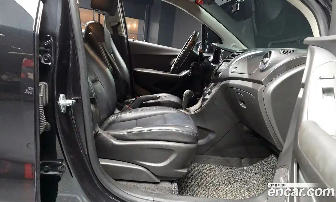 Chevrolet Trax 2014 1.4 Автомат в Москве № 67054, фото 17