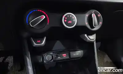 Kia Morning 2019 1.0 Автомат в Москве № 73663, миниатюра 4
