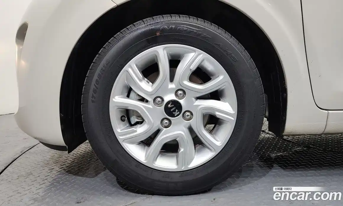 Kia Morning 2019 1.0 Автомат в Москве № 73663, фото 5