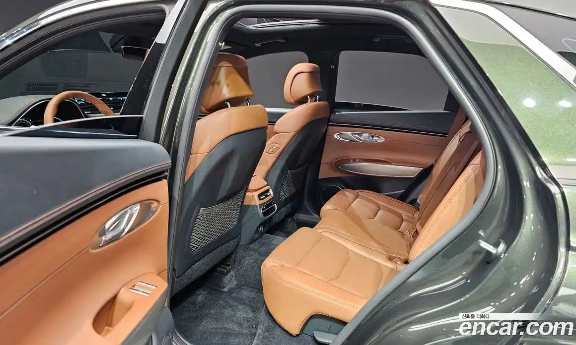 Genesis GV70 2024 2.5 Автомат в Москве № 81891, фото 15