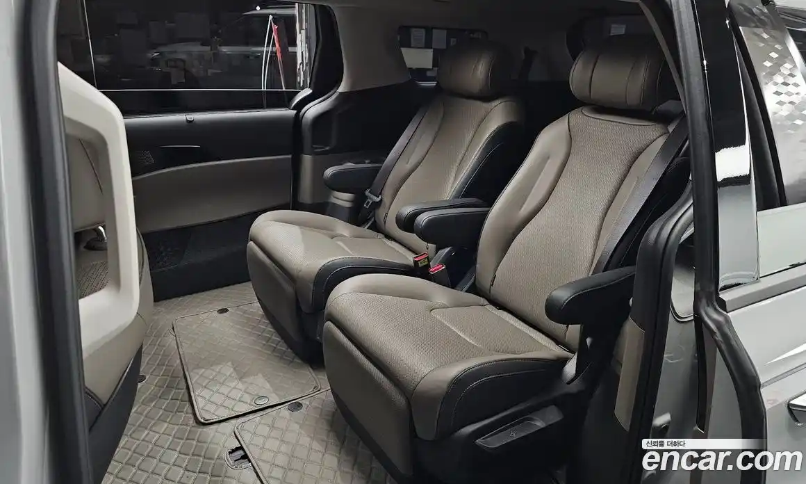 Kia Canival 2025 2.2 Автомат в Москве № 96842, фото 4