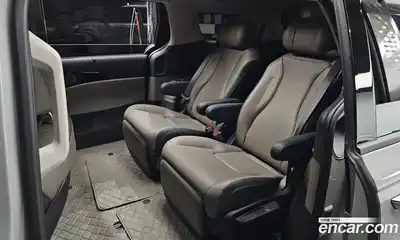 Kia Canival 2025 2.2 Автомат в Москве № 96842, миниатюра 4