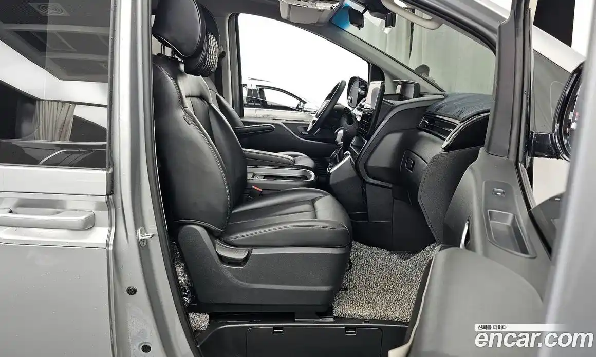 Hyundai Staria 2023 2.2 Автомат в Москве № 107664, фото 18