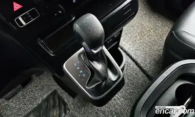 Hyundai Staria 2023 2.2 Автомат в Москве № 107664, миниатюра 4