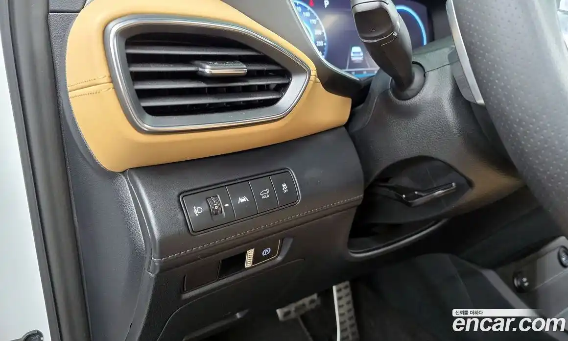 Hyundai Santa Fe 2022 1.6 Автомат в Москве № 108565, фото 6