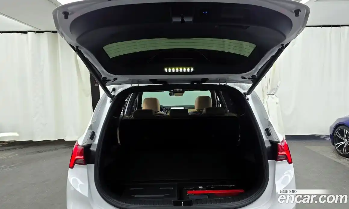 Hyundai Santa Fe 2022 1.6 Автомат в Москве № 108565, фото 7