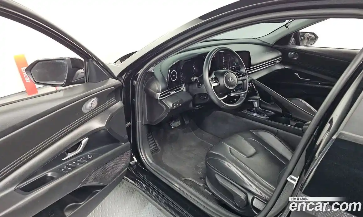 Hyundai Avante 2022 1.6 Автомат в Москве № 110640, фото 1