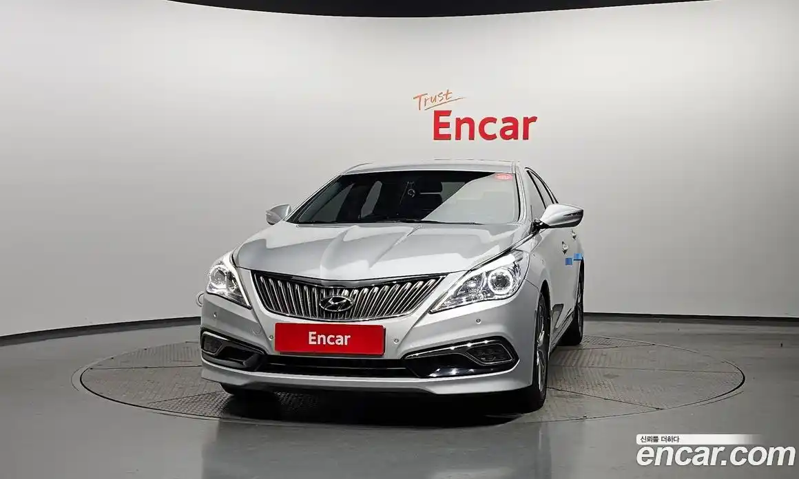 Hyundai Grandeur 2016 2.4 Автомат в Москве № 111726, фото 13