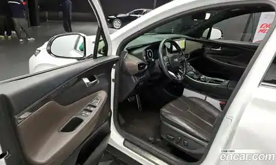 Hyundai Santa Fe 2023 2.2 Автомат в Москве № 113472, миниатюра 2