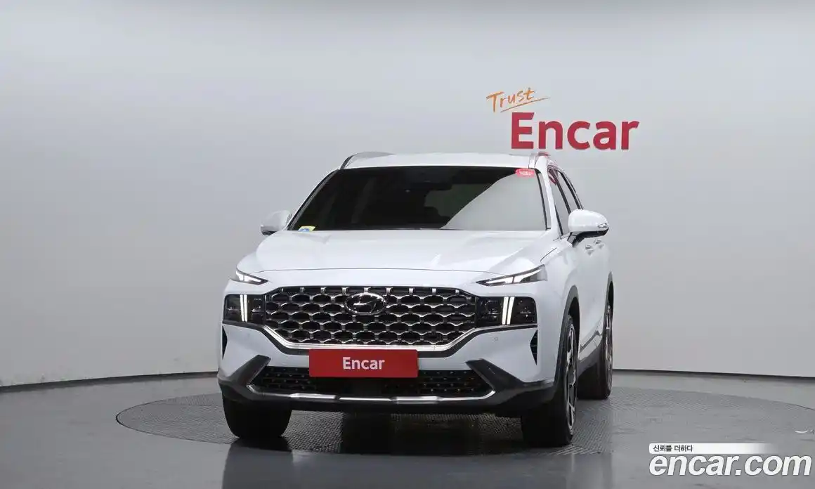 Hyundai Santa Fe 2023 2.2 Автомат в Москве № 113472, фото 4