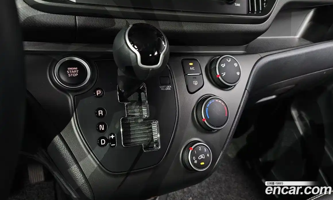 Kia Ray 2023 1.0 Автомат в Москве № 114928, фото 16