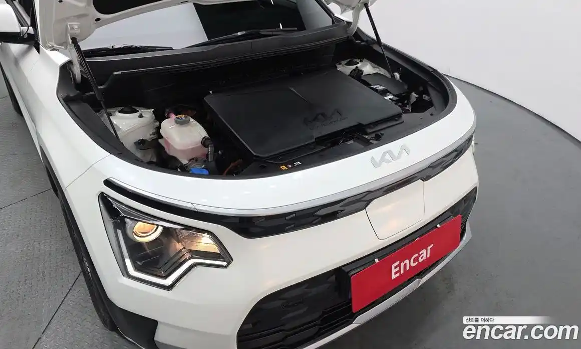 Kia Niro 2023 0.2 Автомат в Москве № 115270, фото 11