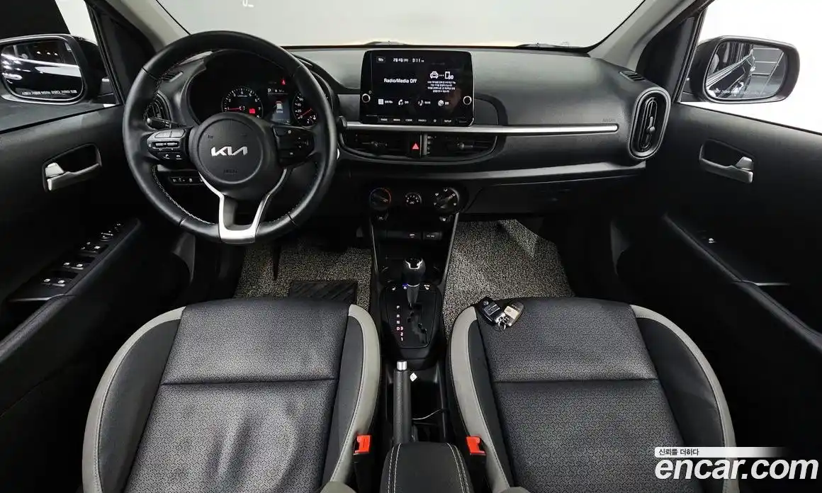 Kia Morning 2023 1.0 Автомат в Москве № 11592, фото 1