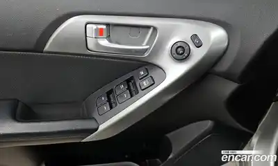 Kia Porte 2011 1.6 Автомат в Москве № 123714, миниатюра 8