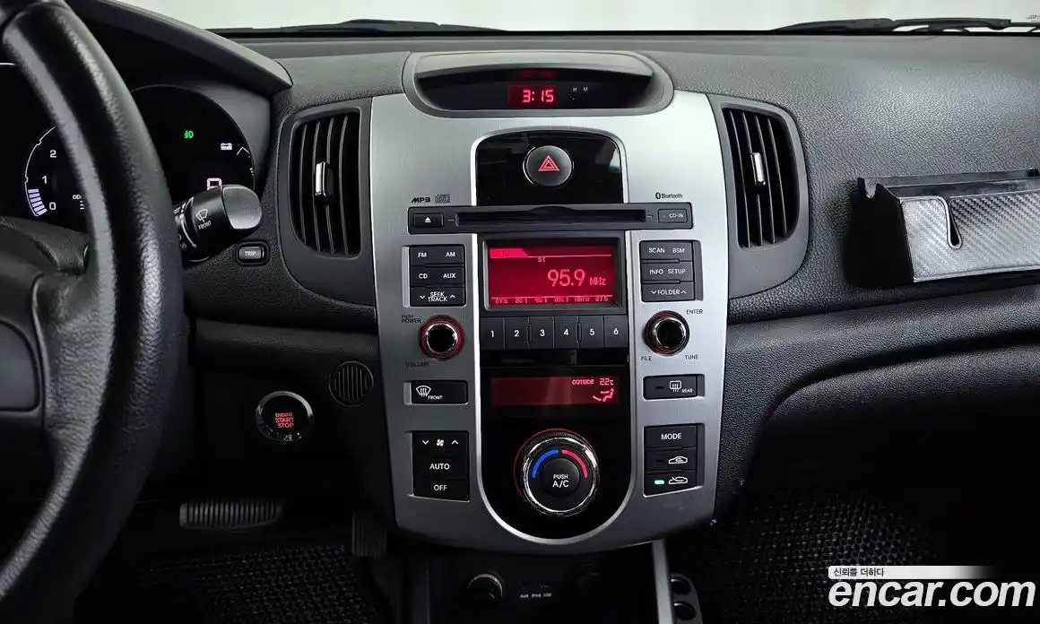 Kia Porte 2011 1.6 Автомат в Москве № 123714, фото 9