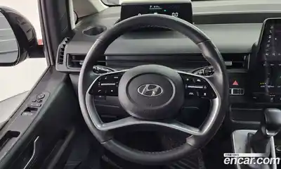 Hyundai Staria, 2022