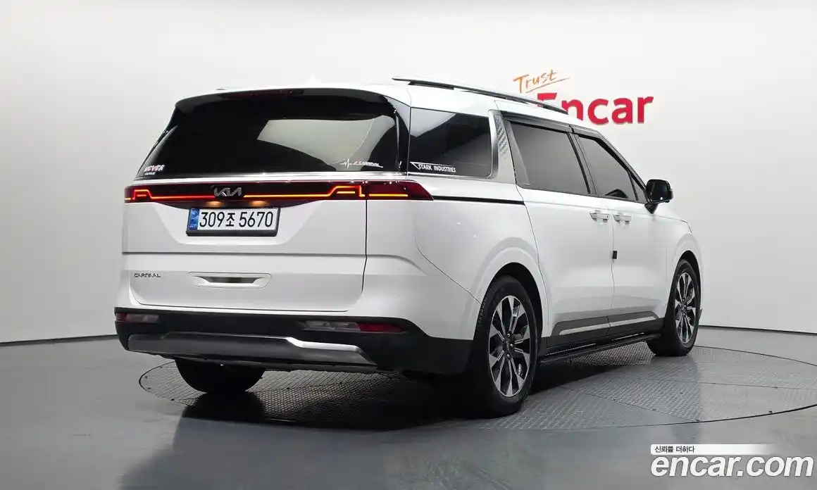 Kia Canival 2023 2.2 Автомат в Москве № 129630, фото 11