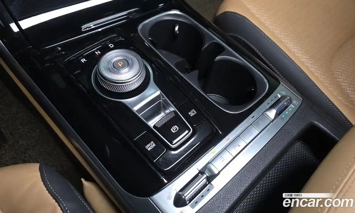 Kia Canival 2023 2.2 Автомат в Москве № 129630, фото 16