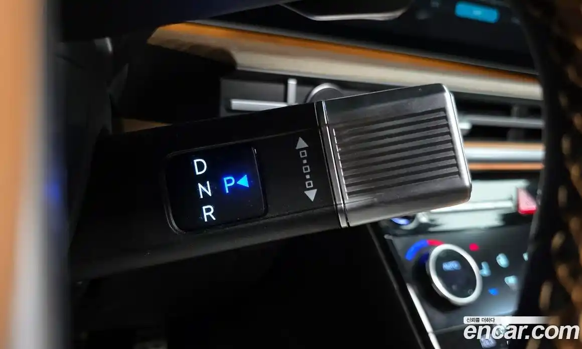 Hyundai Santa Fe 2024 2.5 Автомат в Москве № 130426, фото 6