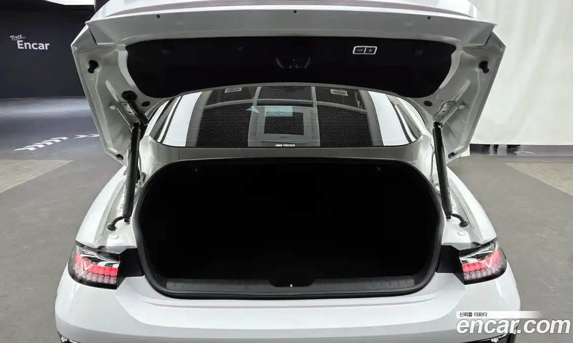 Hyundai Ioniq 6 2023 0.1 Автомат в Москве № 130451, фото 7