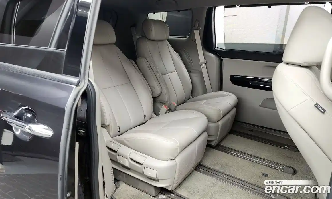 Kia Canival 2019 2.2 Автомат в Москве № 134033, фото 14