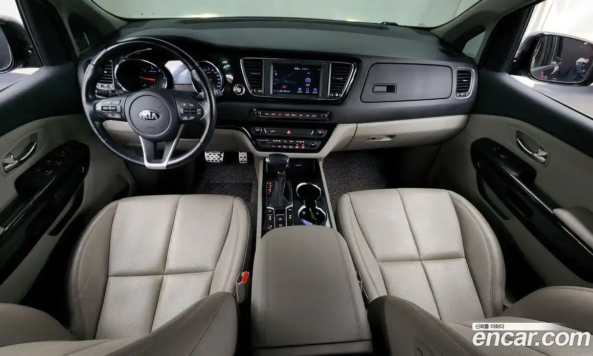 Kia Canival 2019 2.2 Автомат в Москве № 134033, фото 19