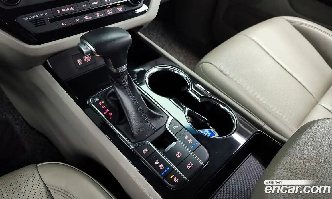 Kia Canival 2019 2.2 Автомат в Москве № 134033, фото 20