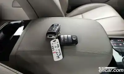 Kia Canival 2019 2.2 Автомат в Москве № 134033, миниатюра 7