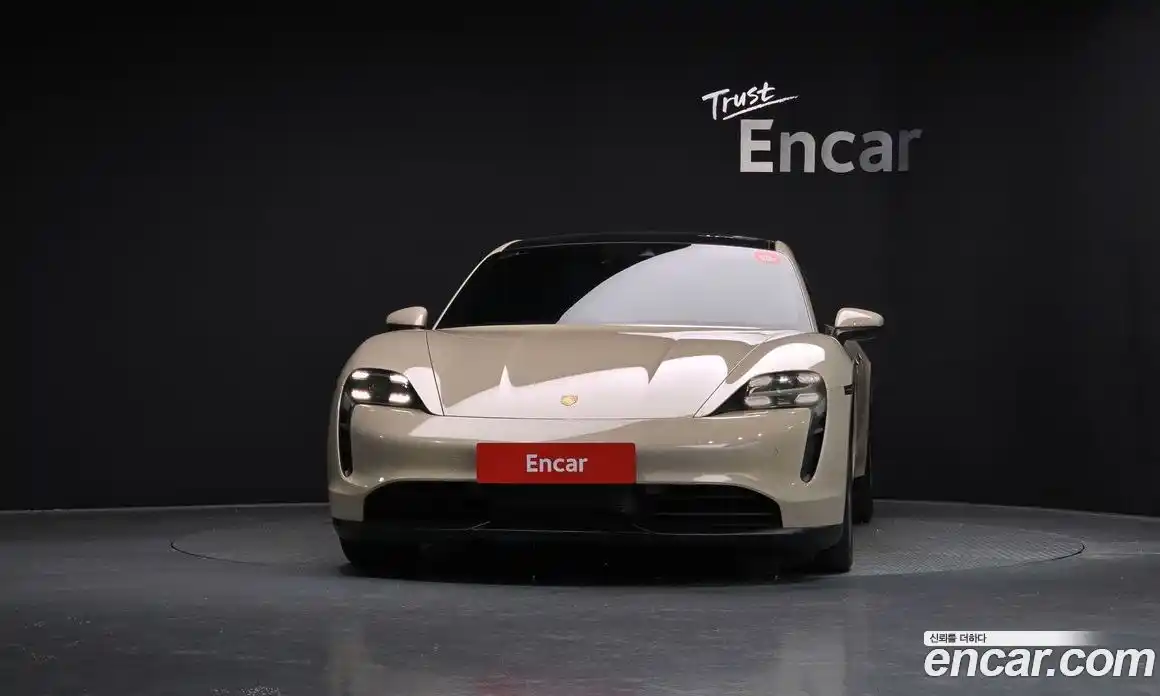 Porsche Taycan 2021 0.1 Автомат в Москве № 136801, фото 17