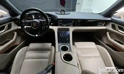 Porsche Taycan 2021 0.1 Автомат в Москве № 136801, миниатюра 2