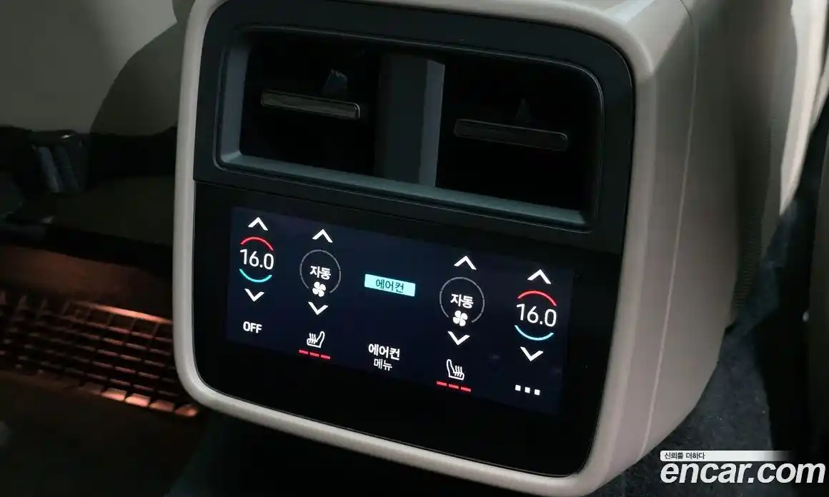 Porsche Taycan 2021 0.1 Автомат в Москве № 136801, фото 4