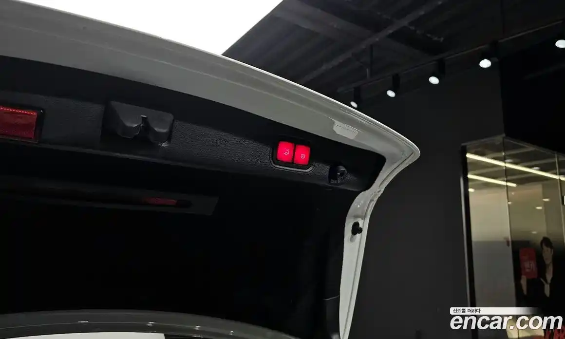 Mercedes-Benz E-Class 2020 2.0 Автомат в Москве № 139540, фото 12