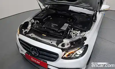Mercedes-Benz E-Class 2020 2.0 Автомат в Москве № 139540, миниатюра 5
