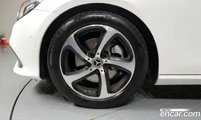 Mercedes-Benz E-Class 2020 2.0 Автомат в Москве № 139540, миниатюра 9