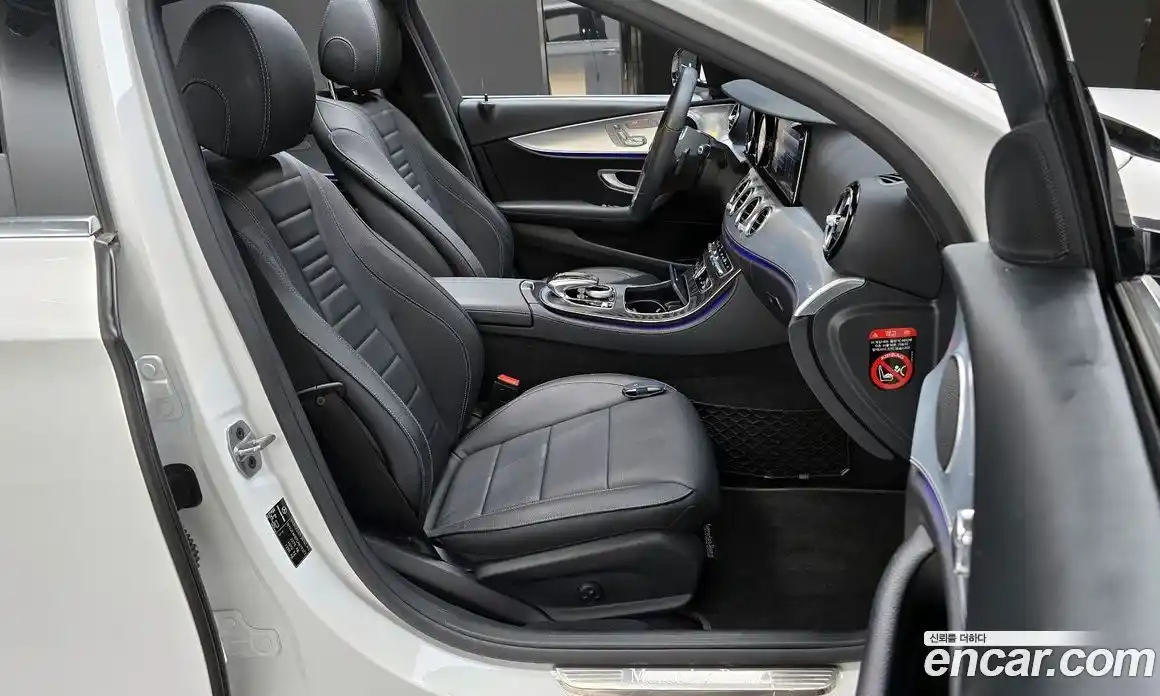 Mercedes-Benz E-Class 2020 2.0 Автомат в Москве № 139540, фото 10