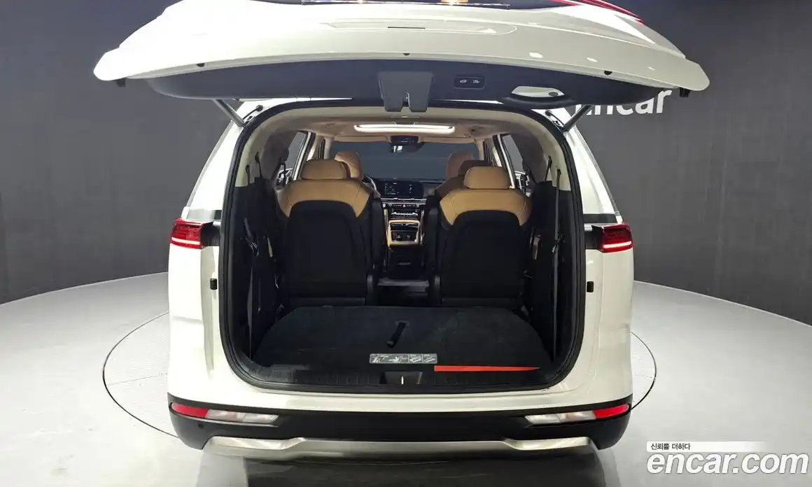 Kia Canival 2023 2.2 Автомат в Москве № 14178, фото 20