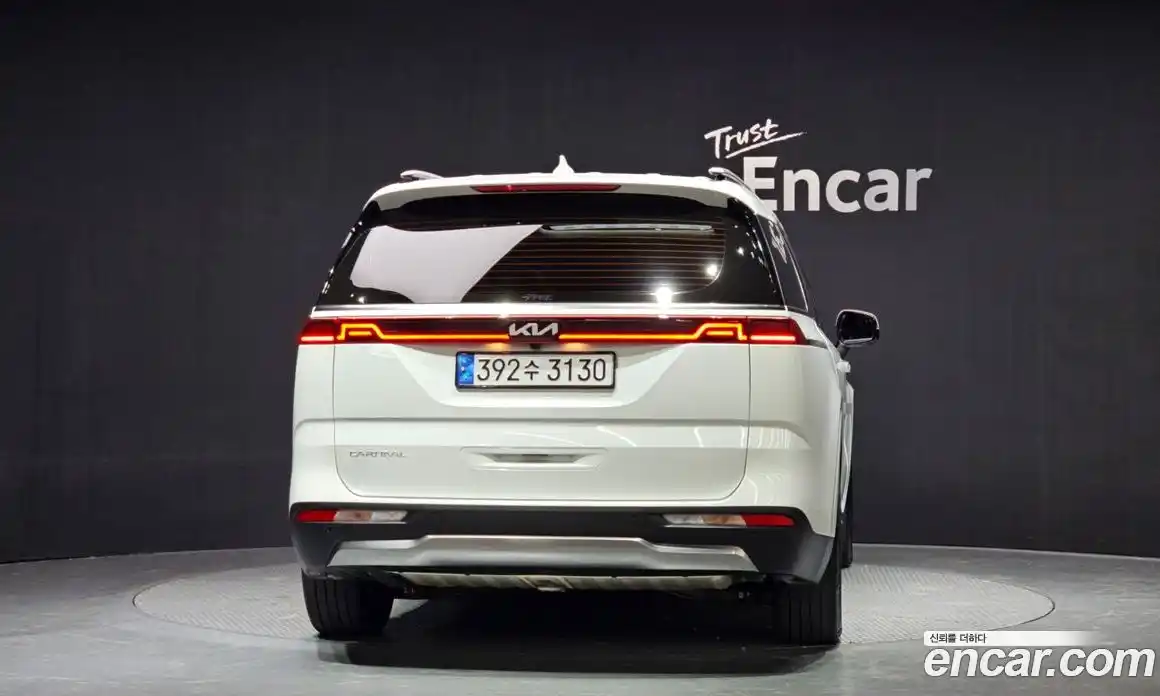 Kia Canival 2023 2.2 Автомат в Москве № 14178, фото 9