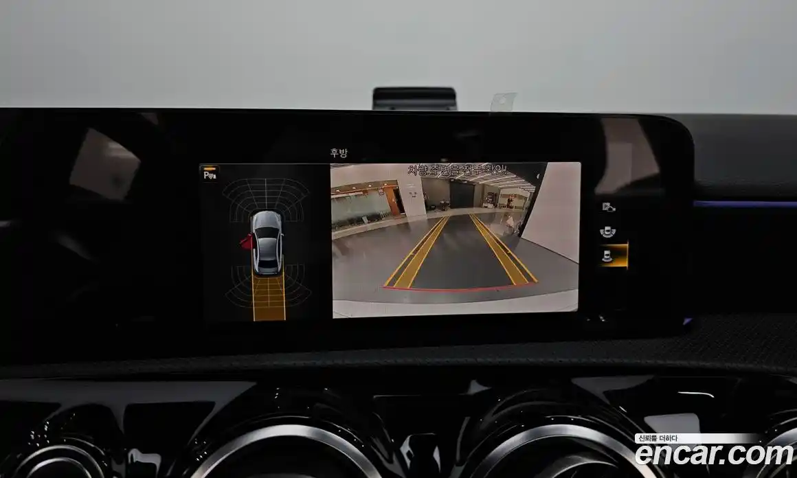 Mercedes-Benz A-Class 2021 2.0 Автомат в Москве № 143456, фото 1