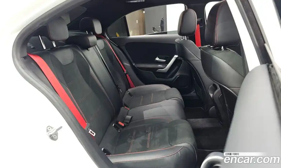 Mercedes-Benz A-Class 2021 2.0 Автомат в Москве № 143456, фото 13