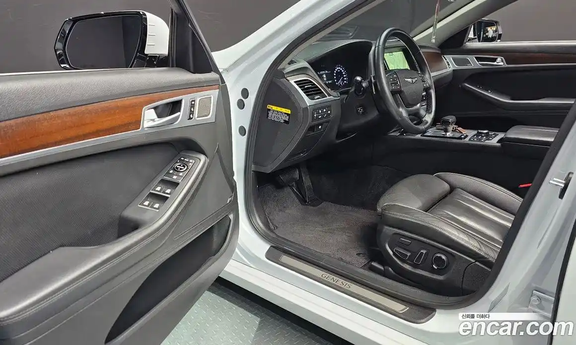 Genesis G80 2018 3.3 Автомат в Москве № 14607, фото 18