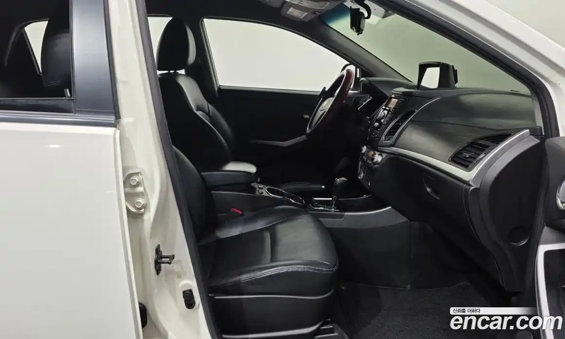 SsangYong Korando 2015 2.0 Автомат в Москве № 147037, фото 14