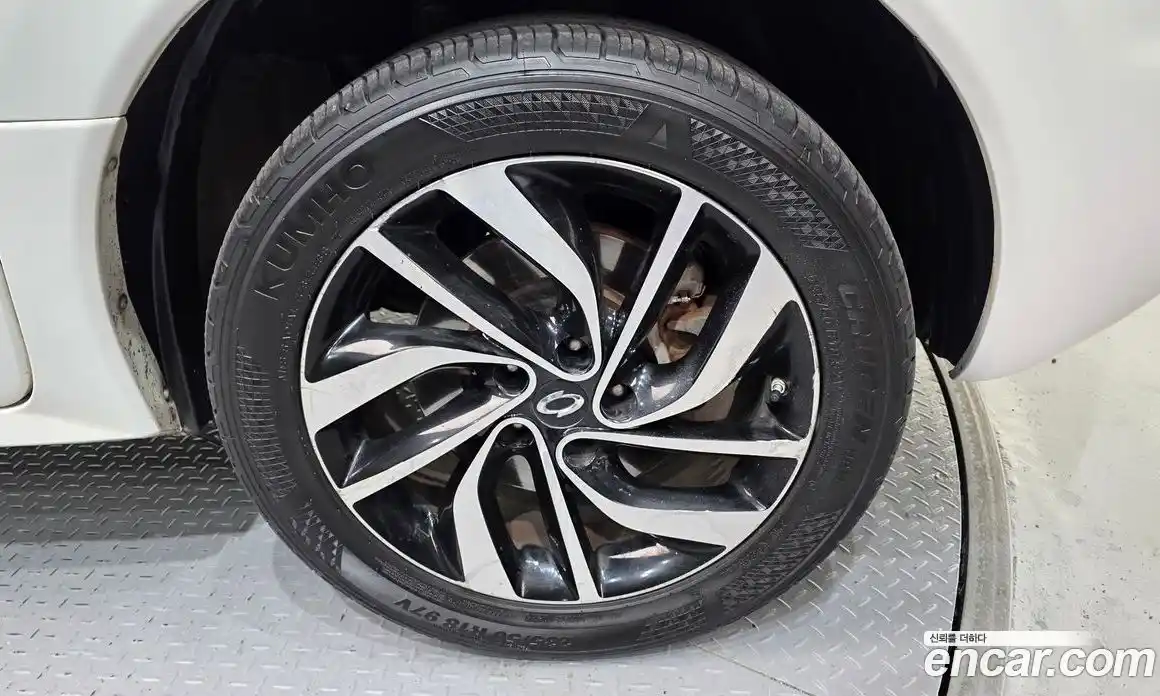 Renault QM5 2014 2.0 Автомат в Москве № 148541, фото 1