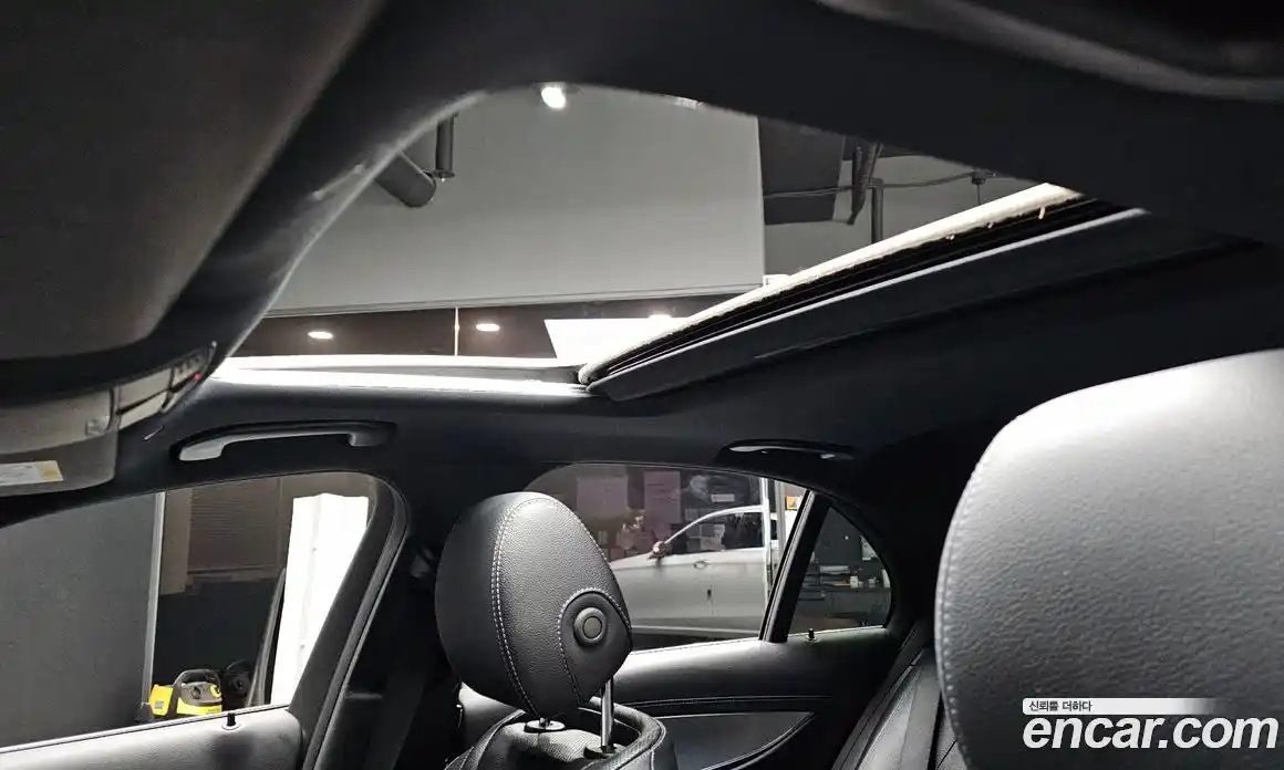 Mercedes-Benz E-Class 2021 2.0 Автомат в Москве № 150842, фото 13