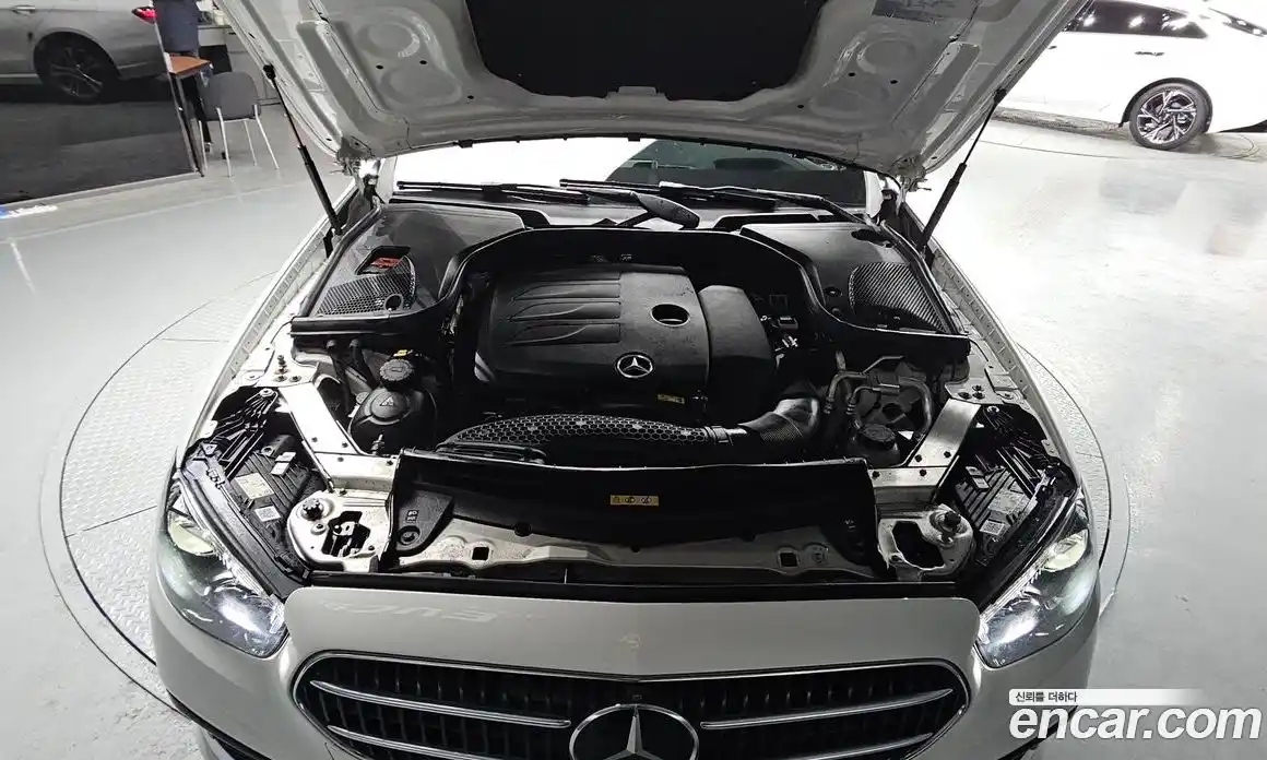 Mercedes-Benz E-Class 2021 2.0 Автомат в Москве № 150842, фото 19