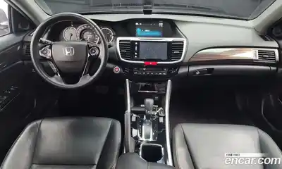 Honda Accord 2017 2.4 Автомат в Москве № 151532, миниатюра 11